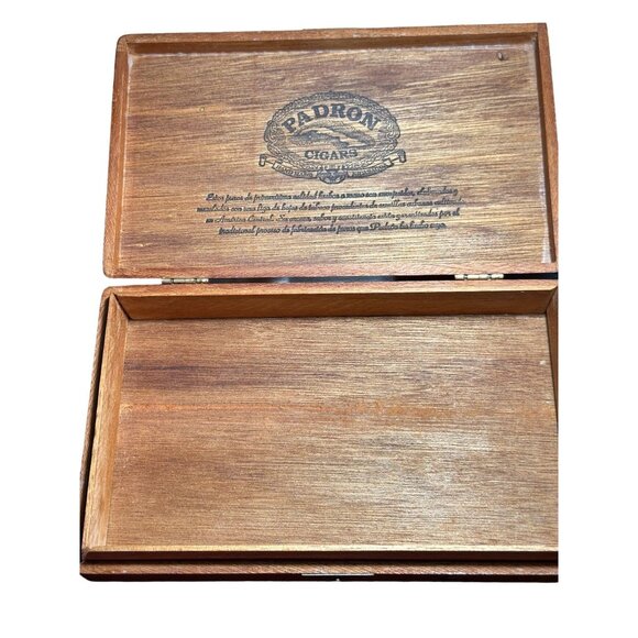 Padron Other - Padron Cigars Wooden Box Hinged Lid Delicias Branding Nicaragua's finest